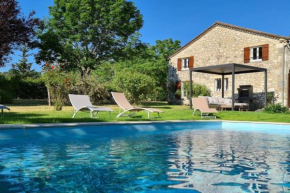 Gîte de charme piscine privée chauffée climatisé wifi aux portes du Périgord entre Villeréal et Monpazier